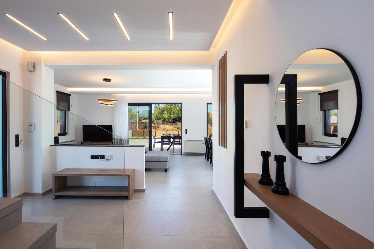 Sunnyside Villas, Ideal For Vibrant Stays,By Thinkvilla Pigianos Kampos  Екстер'єр фото